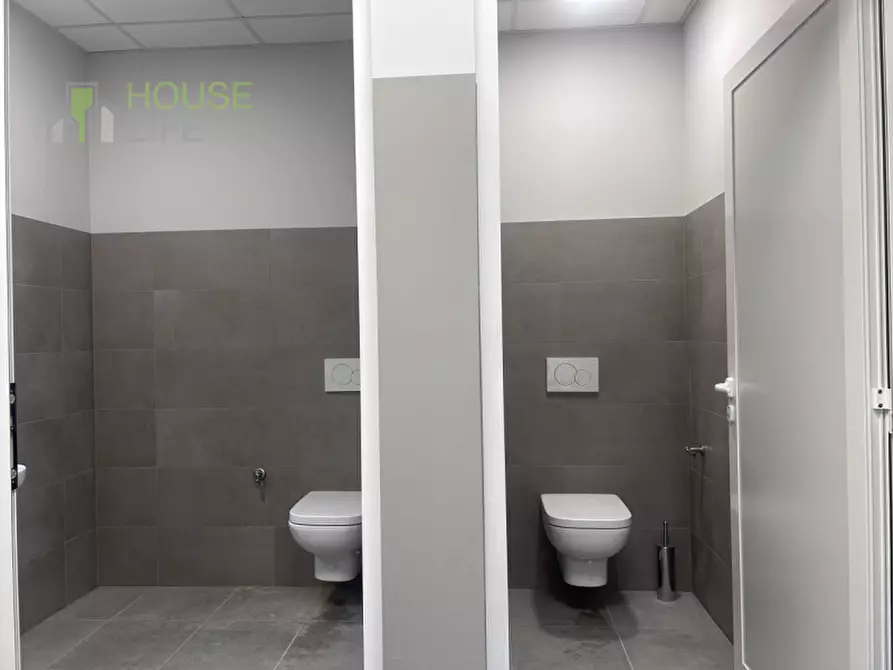 Immagine 7 di Capannone industriale in affitto  in via lago di levico a Schio