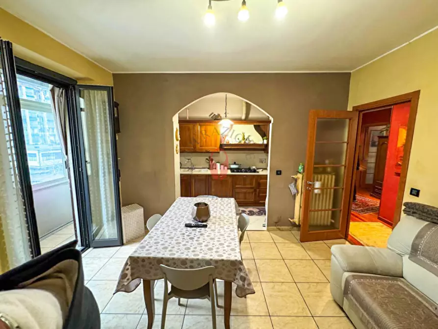 Immagine 11 di Appartamento in vendita  in Via Buenos Aires 55 Torino a Torino