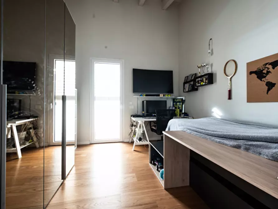 Immagine 11 di Villa in vendita  a Legnago