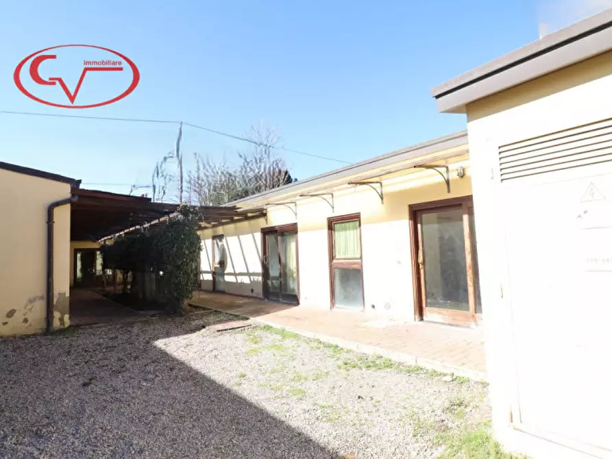 Immagine 28 di Villetta a schiera in vendita  in Viale Armando Diaz a Montevarchi