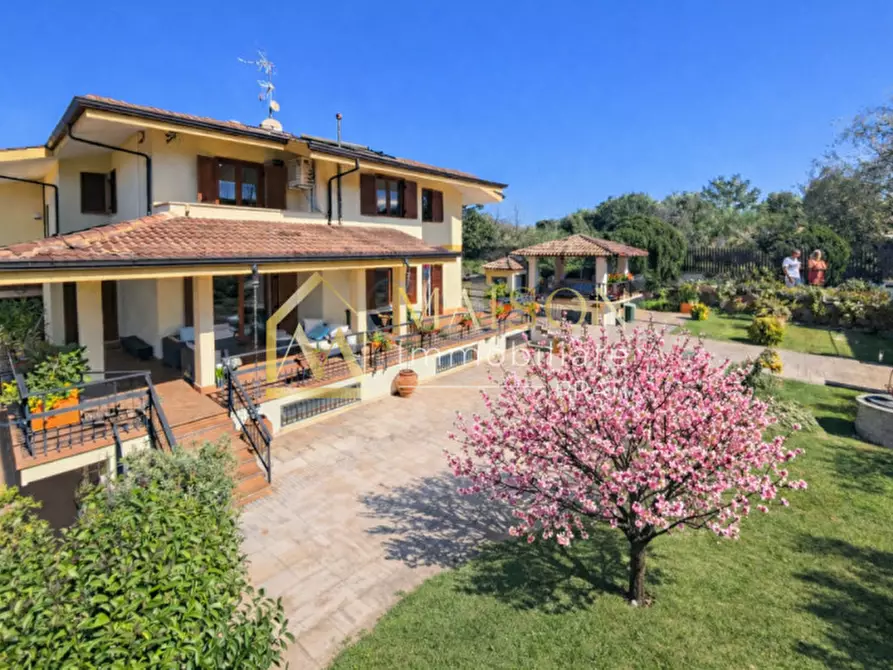 Immagine 1 di Villa in vendita  in Vicolo Prataporci a Frascati