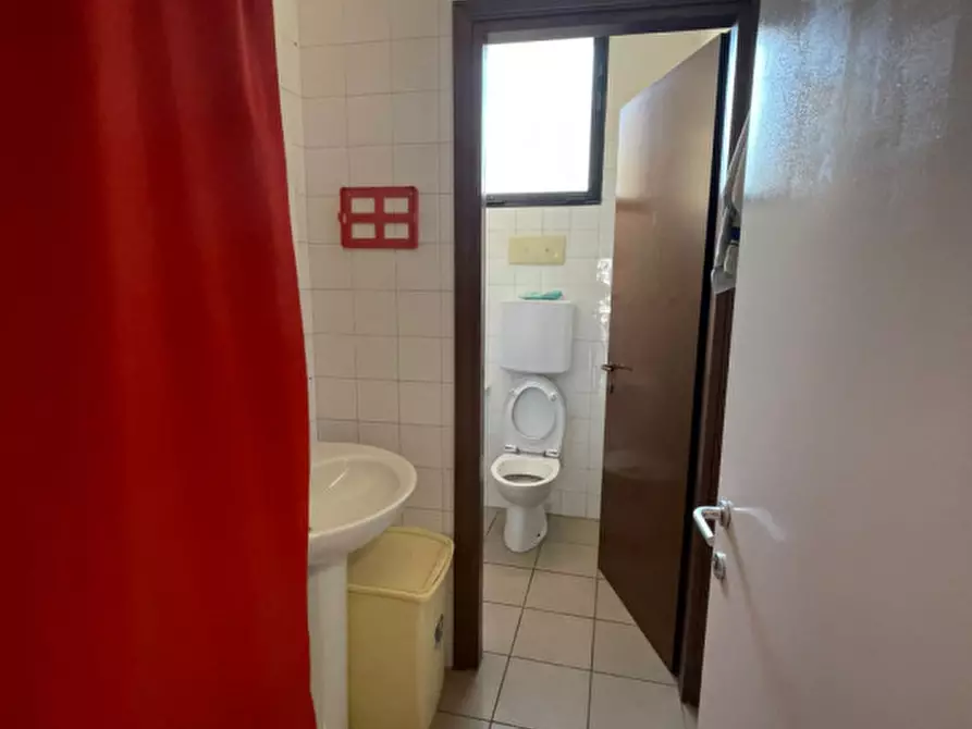 Immagine 3 di Negozio in vendita  a Cadoneghe