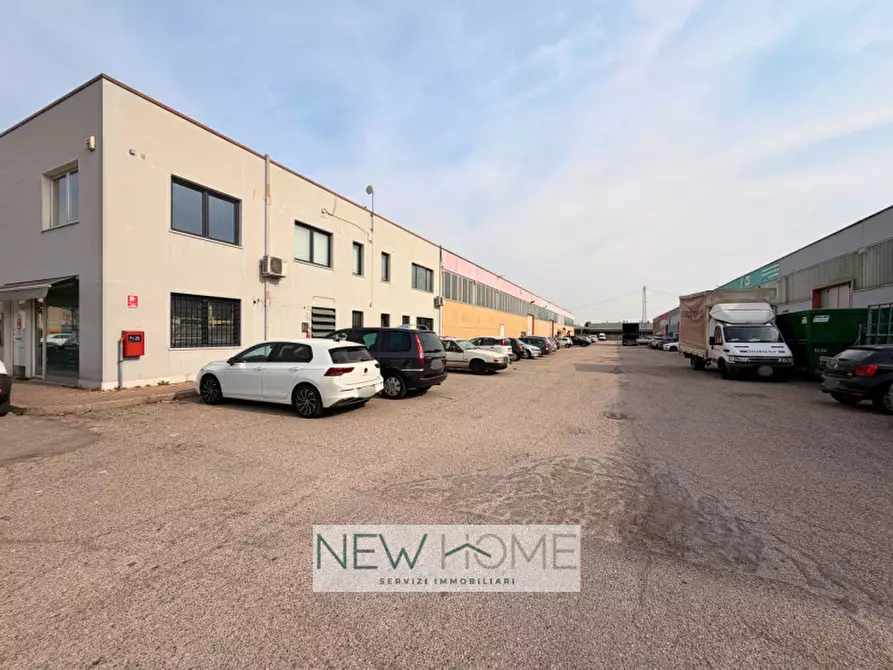 Immagine 2 di Capannone industriale in affitto  in Viale del Lavoro 15 a San Martino Buon Albergo