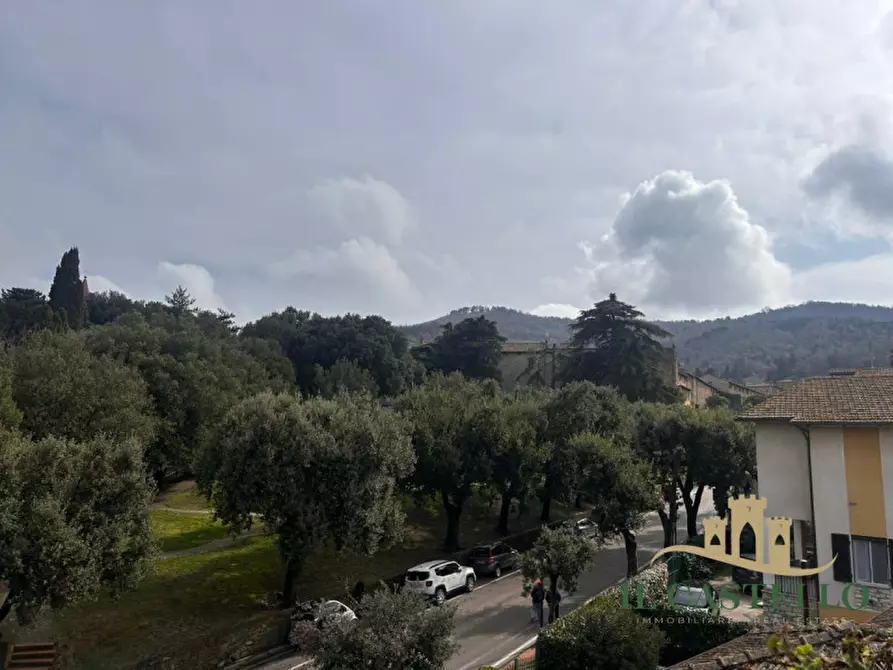 Immagine 15 di Appartamento in vendita  a Paciano