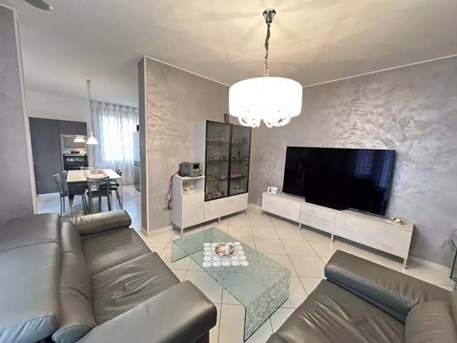 Immagine 5 di Appartamento in vendita  in Via Antonio Marinetti a Chioggia