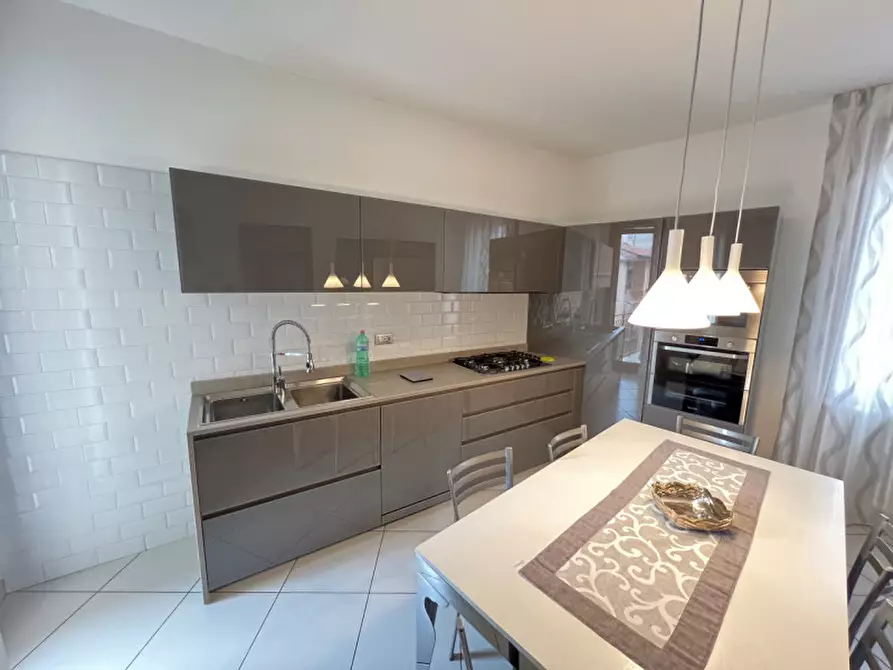 Immagine 13 di Appartamento in vendita  in Via Antonio Marinetti a Chioggia