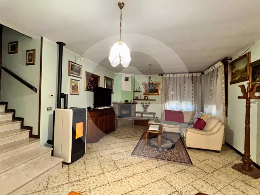 Immagine 4 di Casa bifamiliare in vendita  a Camposampiero