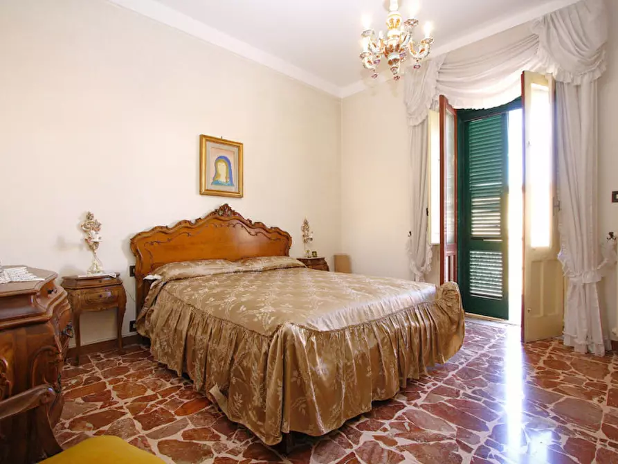 Immagine 4 di Casa bifamiliare in vendita  in Via Galilei a Matino