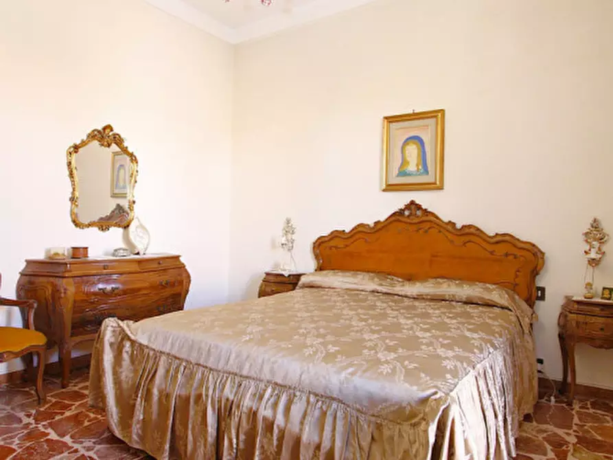 Immagine 7 di Casa bifamiliare in vendita  in Via Galilei a Matino