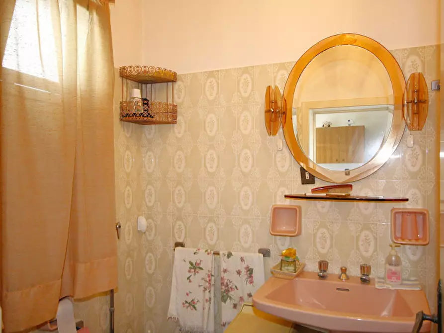 Immagine 18 di Casa bifamiliare in vendita  in Via Galilei a Matino