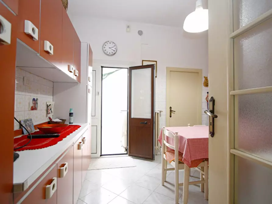 Immagine 33 di Casa bifamiliare in vendita  in Via Galilei a Matino