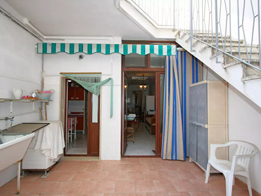 Immagine 39 di Casa bifamiliare in vendita  in Via Galilei a Matino