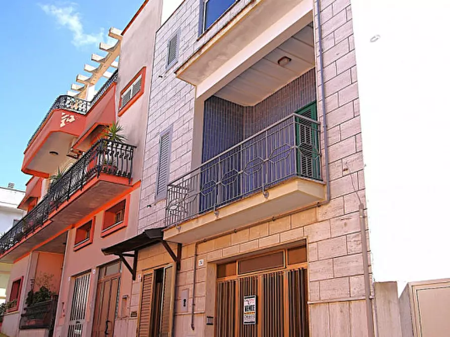 Immagine 43 di Casa bifamiliare in vendita  in Via Galilei a Matino