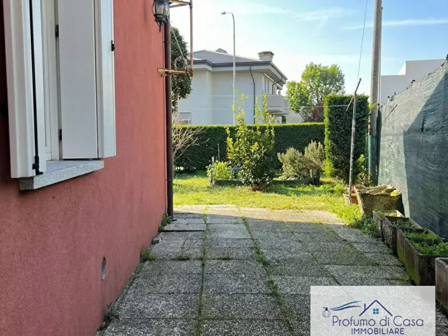 Immagine 9 di Casa indipendente in vendita  in Via Marco Polo a Camponogara