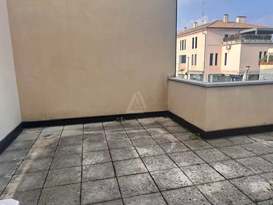 Immagine 7 di Appartamento in vendita  a Castelfranco Veneto