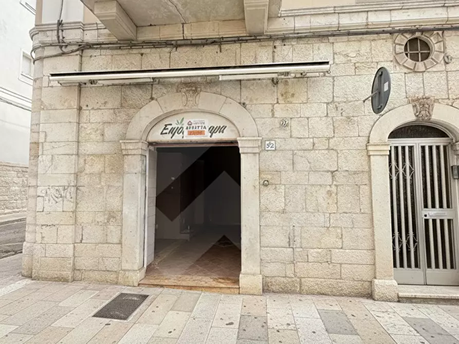 Immagine 3 di Negozio in affitto  in Via Onofrio Jannuzzi 52 a Andria