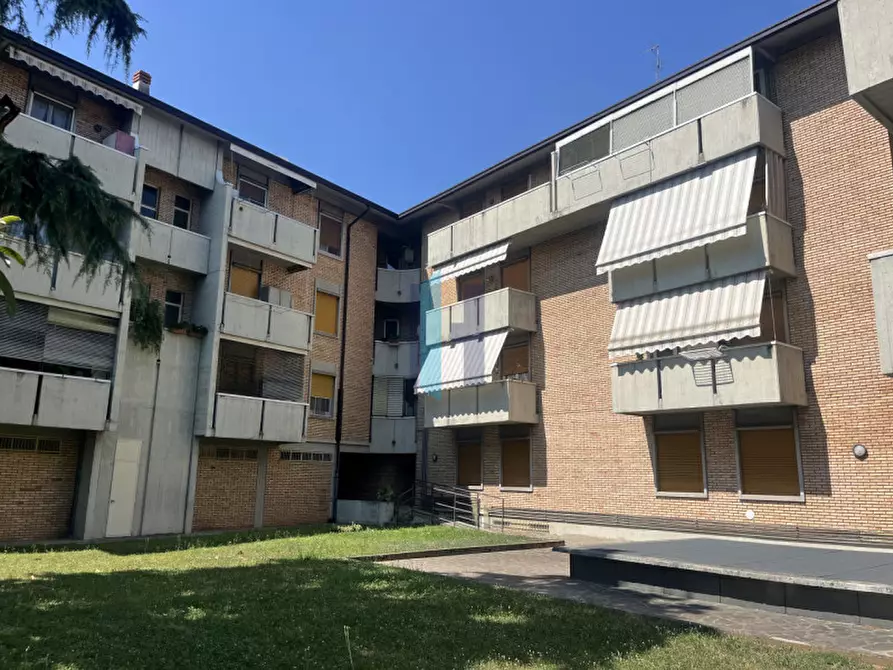 Immagine 6 di Appartamento in vendita  in Via Albert Einstein a Bergamo