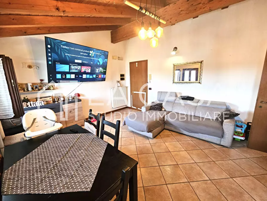 Immagine 1 di Appartamento in vendita  in Borgo Sant'Antonio, 5 a Valvasone Arzene