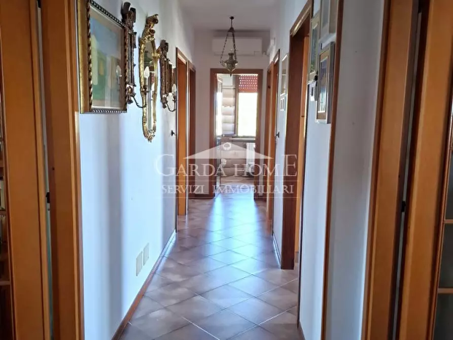 Immagine 4 di Appartamento in vendita  in Via michelangelo a Desenzano Del Garda