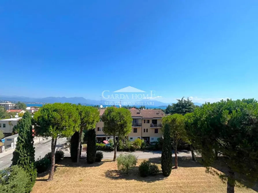 Immagine 15 di Appartamento in vendita  in Via michelangelo a Desenzano Del Garda