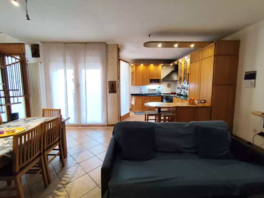 Immagine 5 di Appartamento in affitto  a Vicenza