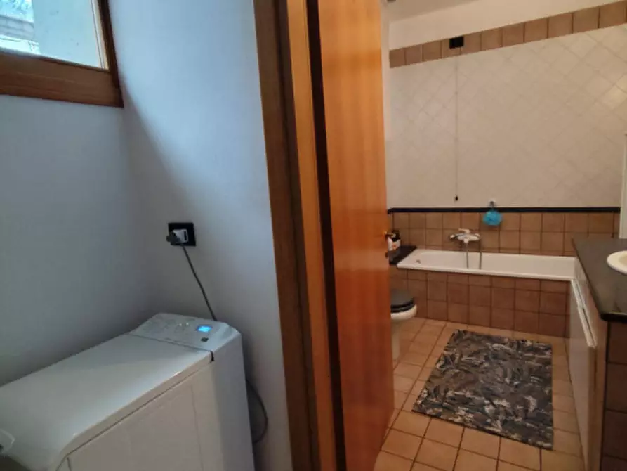 Immagine 14 di Appartamento in affitto  a Vicenza