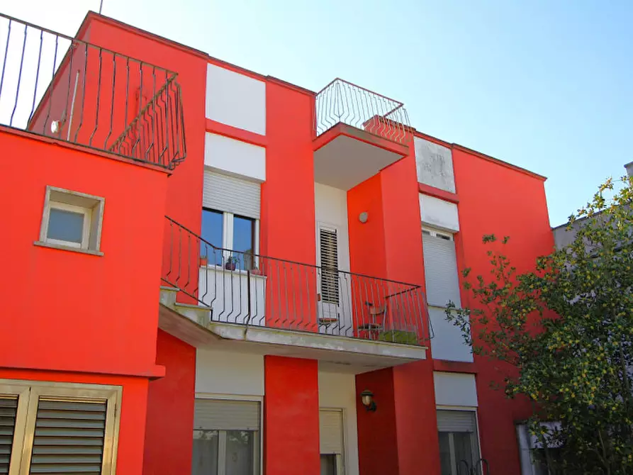 Immagine 3 di Appartamento in vendita  in Via Don Minzoni a Matino