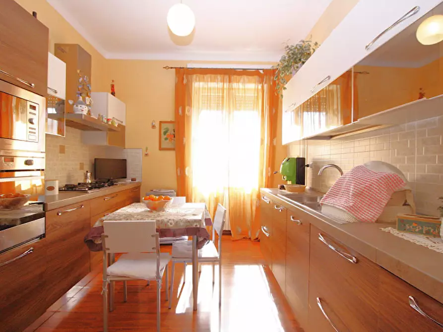 Immagine 6 di Appartamento in vendita  in Via Don Minzoni a Matino