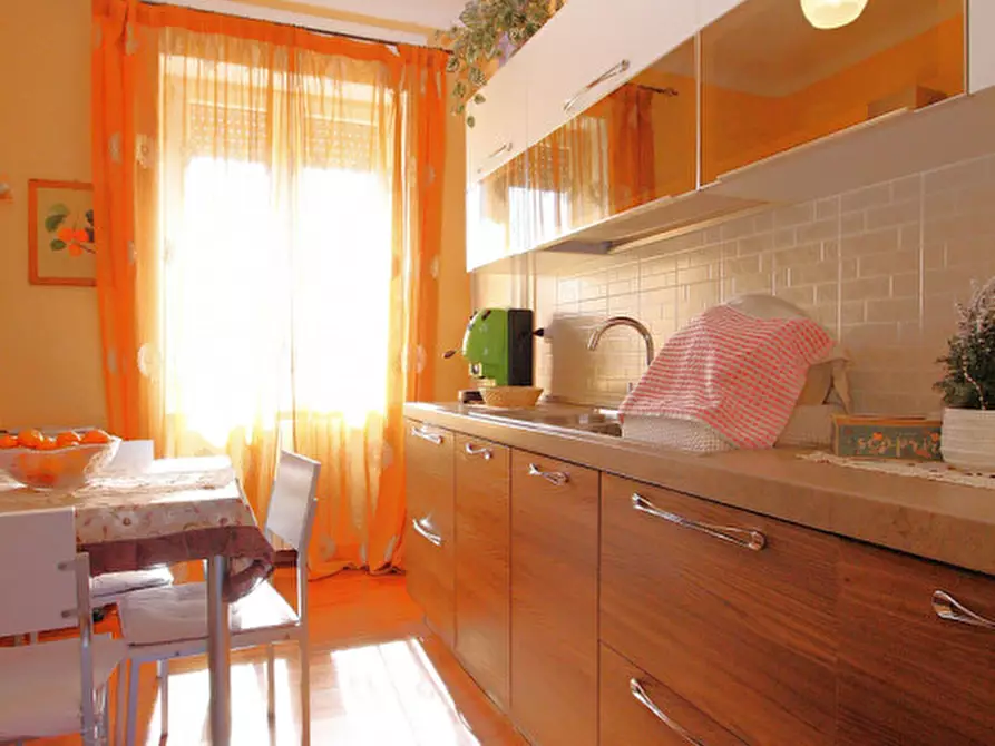 Immagine 8 di Appartamento in vendita  in Via Don Minzoni a Matino