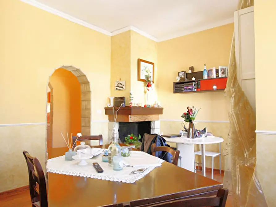 Immagine 11 di Appartamento in vendita  in Via Don Minzoni a Matino