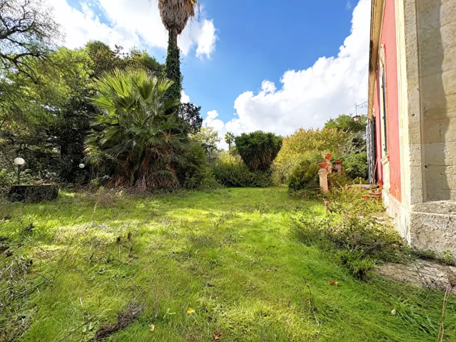 Immagine 25 di Villa in vendita  in via IV NOVEMBRE 199 a Carmiano