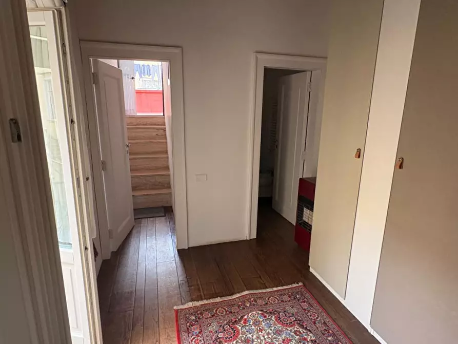 Immagine 9 di Appartamento in vendita  in via purgatorio a Torre Del Greco