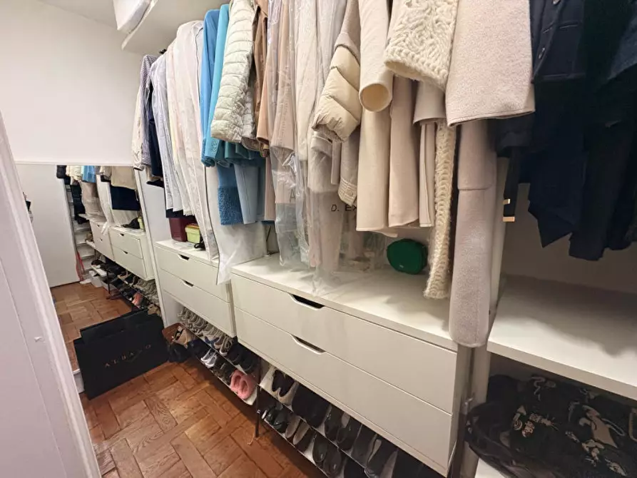 Immagine 15 di Appartamento in vendita  in via purgatorio a Torre Del Greco