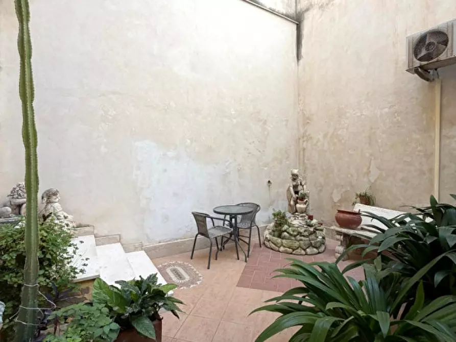 Immagine 6 di Casa indipendente in vendita  in Via Savoia 7 a Siracusa