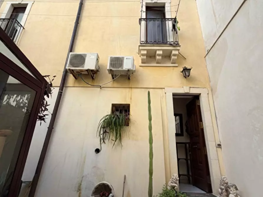 Immagine 8 di Casa indipendente in vendita  in Via Savoia 7 a Siracusa