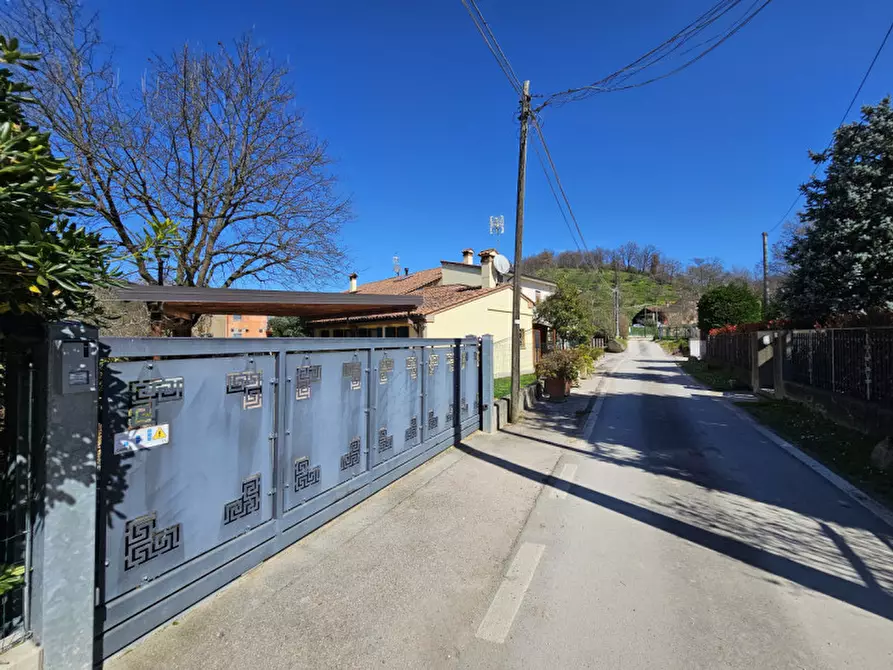 Immagine 26 di Casa indipendente in vendita  in VIA AMOLARO a Baone