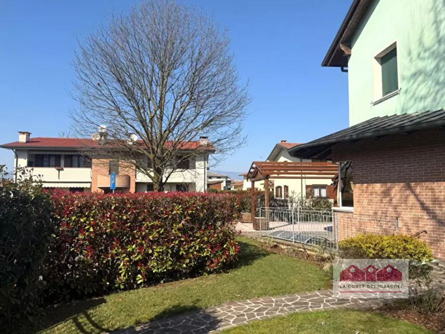 Immagine 3 di Casa indipendente in vendita  in Via Capovilla a Isola Vicentina