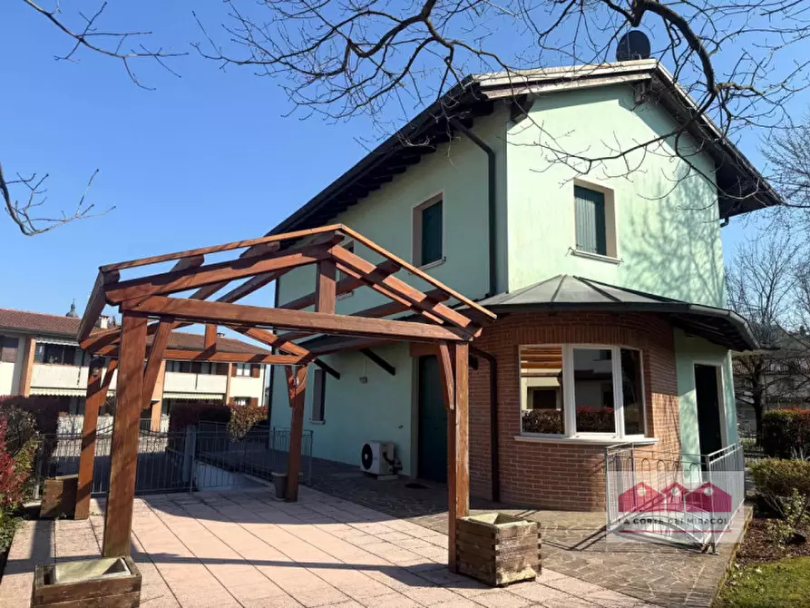 Immagine 5 di Casa indipendente in vendita  in Via Capovilla a Isola Vicentina