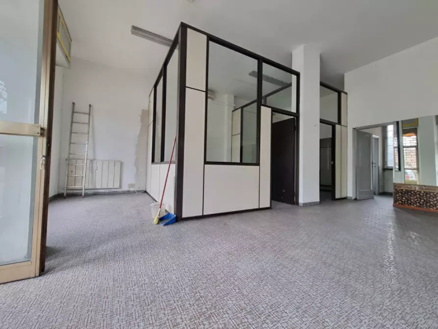 Immagine 2 di Laboratorio in affitto  in VIA PISTOIESE a Firenze