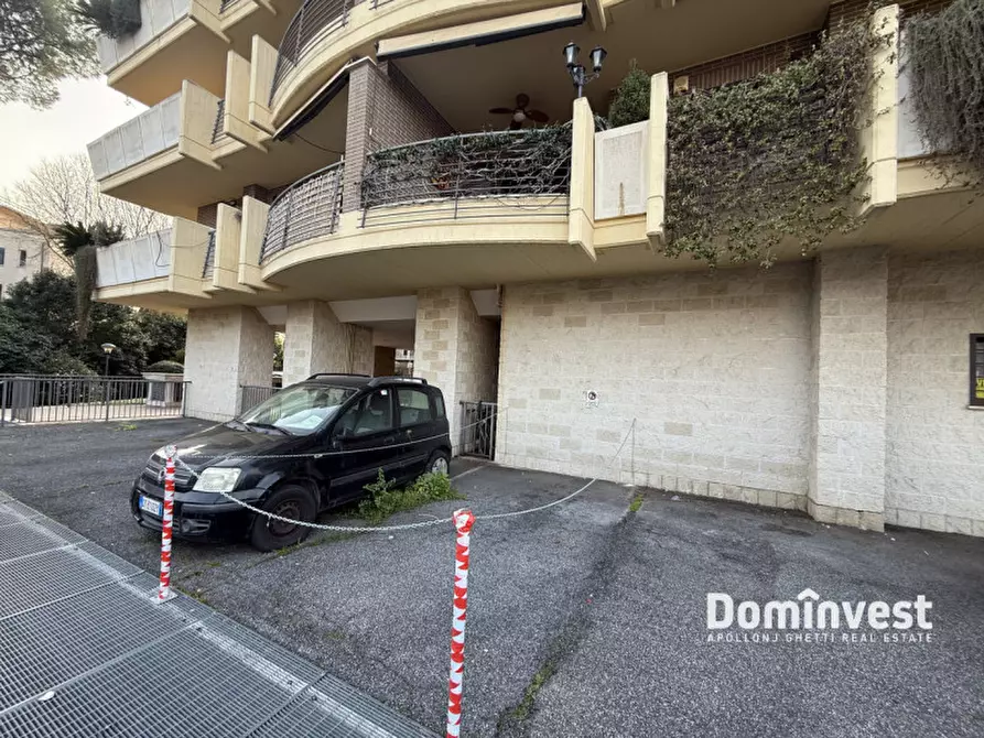 Immagine 4 di Posto auto in vendita  in Via Villa di Faonte a Roma