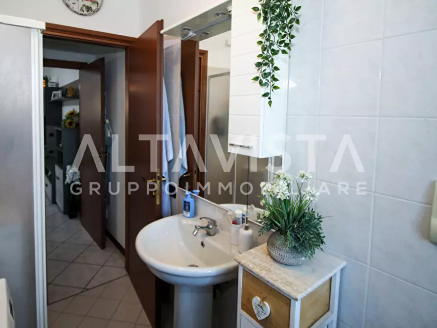 Immagine 19 di Appartamento in vendita  in Via Erculiani a Montichiari