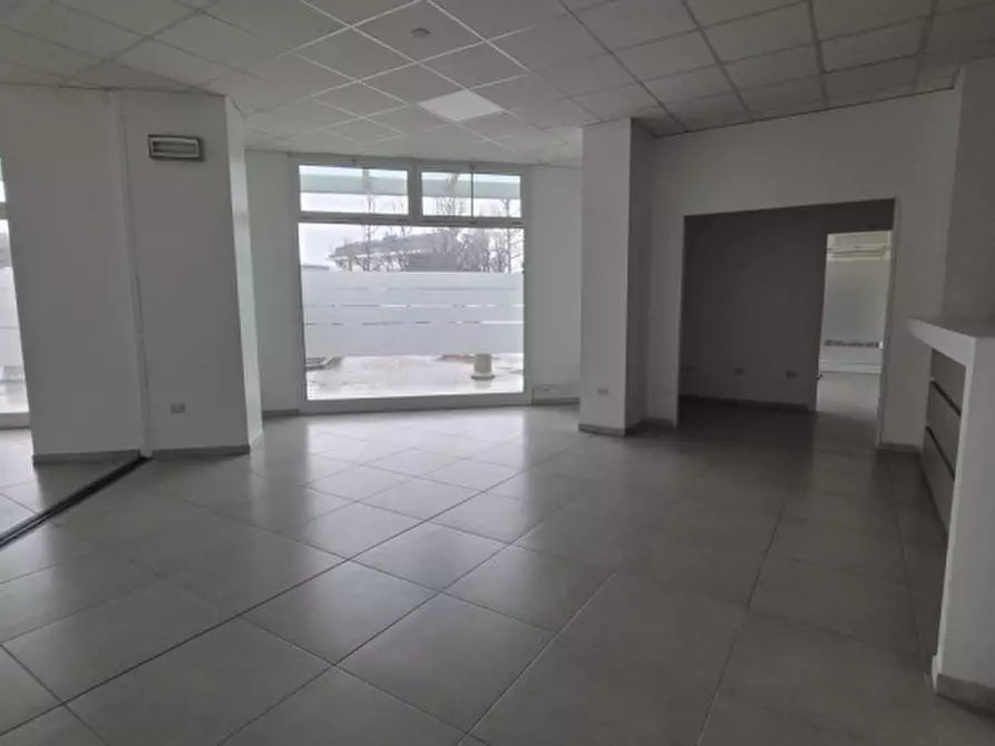 Immagine 4 di Ufficio in vendita  in VIA CAVOUR 20 a Cavezzo