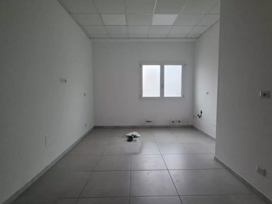 Immagine 6 di Ufficio in vendita  in VIA CAVOUR 20 a Cavezzo