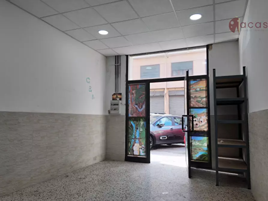 Immagine 5 di Negozio in vendita  in Via Piave 128 a Palermo