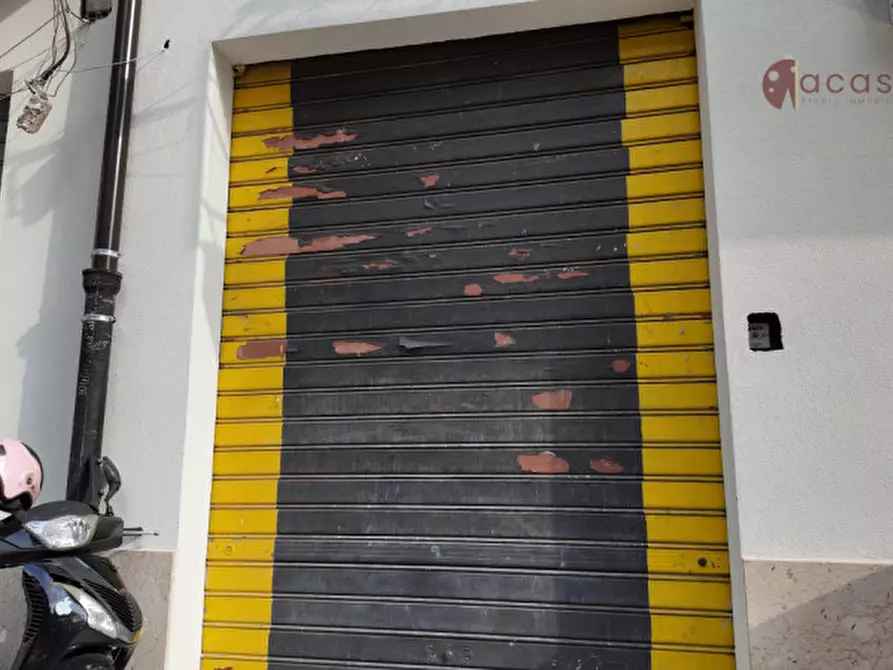 Immagine 9 di Negozio in vendita  in Via Piave 128 a Palermo