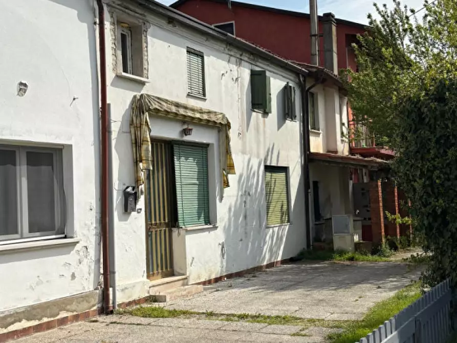 Immagine 2 di Villetta a schiera in vendita  in Via Varotara a Mirano