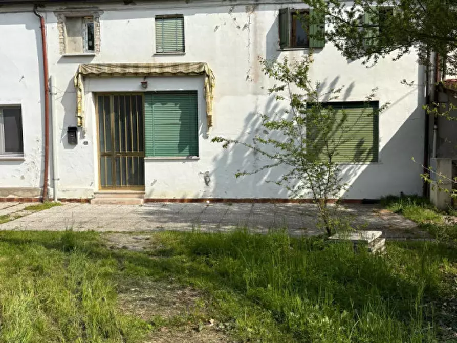 Immagine 2 di Villetta a schiera in vendita  in Via Varotara a Mirano