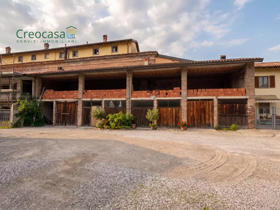 Immagine 3 di Rustico / casale in vendita  a Stezzano