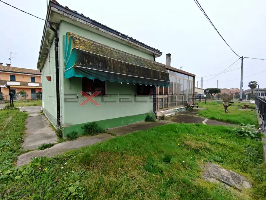 Immagine 1 di Casa indipendente in vendita  in Via G. Matteotti n.20 bis - Cavarzere (VE) a Cavarzere