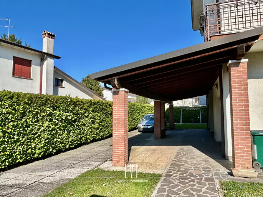 Immagine 49 di Appartamento in vendita  in Via Donatella Cesaro 23 a Fossalta Di Piave